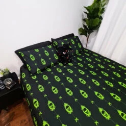 Deals 💯 HELLS BLANKETS Gothic Homewares Toxic Nightmare | KING QUILT SET* 🧨 -Deals Goth Store 20210708 183434 414bbeb8 9c7d 4d3e 95a5 10e62ecff786 700x700