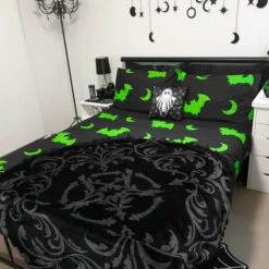 Budget 💯 HELLS BLANKETS Bats Creature Of The Night [Toxic] | SUPER KING QUILT SET** ⌛ -Deals Goth Store Hells Blankets Creatureofthenight 07 494cd50a ae67 4ebb 8e49 07bbf570e3fd 700x700