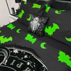 Budget 💯 HELLS BLANKETS Bats Creature Of The Night [Toxic] | SUPER KING QUILT SET** ⌛ -Deals Goth Store Hells Blankets Creatureofthenight 11 7d9ee25d 0898 4f66 bffc e5806f7ca4ac 700x700