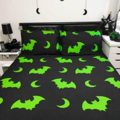 Budget 💯 HELLS BLANKETS Bats Creature Of The Night [Toxic] | SUPER KING QUILT SET** ⌛ -Deals Goth Store Hells Blankets Creatureofthenight 26 53036f45 9bbe 4d8f 899b 5f9c622ec3c6 700x700