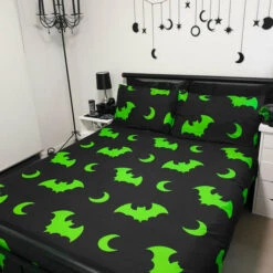 Budget 💯 HELLS BLANKETS Bats Creature Of The Night [Toxic] | SUPER KING QUILT SET** ⌛ -Deals Goth Store Hells Blankets Creatureofthenight 27 98cdf388 a19c 49a6 bff4 f453bec63762 700x700