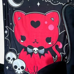 Cheap 🎁 BESERK CRYPT Bats Fanged Familiar | TAPESTRY BLANKET 👏