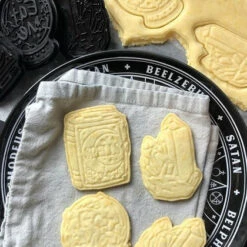 Outlet 😉 KILLSTAR Gothic Homewares Witchy | COOKIE CUTTERS 🔥 -Deals Goth Store killstar witchy cookie cutters 3 4b1d4201 a628 4a16 ba72 415fbb11ba4e 700x700