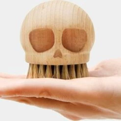 Deals 🎁 SUCK UK Gothic Homewares Skull | BRUSH ⌛ -Deals Goth Store suck uk skull brush 5 45f39586 af90 411c 9b04 69f72c23dacb 700x700