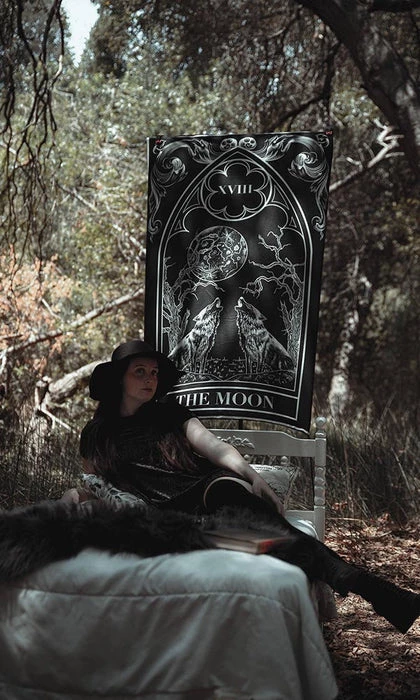 Budget π THE PRETTY CULT Gothic Homewares The Moon | TAPESTRY π 4 Budget π THE PRETTY CULT Gothic Homewares The Moon | TAPESTRY π - Image 4